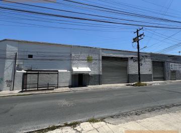 Bodega comercial · 400m² · Bodega en Renta en Monterrey Cumbres Sobre Av