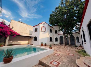 Casa de 5 habitaciones, Mérida · Casa Estilo Rustico con Departamento Independiente en Col. Emiliano Zapata Norte