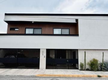 Casa de 3 habitaciones, San Pedro Garza García · Residencial San Agustin