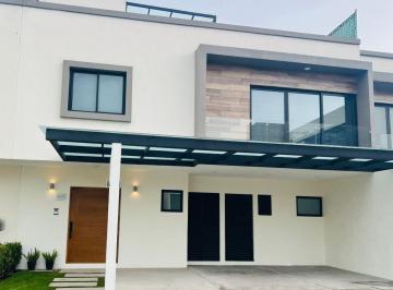Casa de 3 habitaciones, Metepec · Casa en Renta Metepec Casa Club con Alberca y Mas