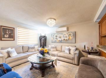 Casa de 3 habitaciones, Monterrey · Estupenda y Bien Ubicada Casa en Colinas de San Jerónimo