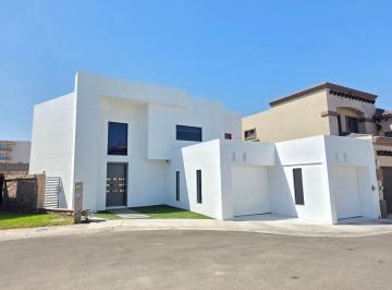 Casa de 4 habitaciones, Mexicali · Casa en Renta Zona Dorada Fraccionamiento Cerrada del Sol