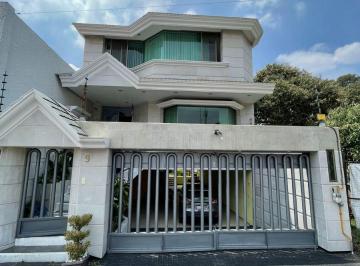 Casa en condominio de 4 habitaciones, Coyoacán · Casa en Renta en Fracc. Campestre Coyoacán | 4 Recámaras, Jardín y 5 Estacionamientos