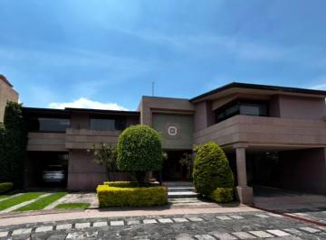 Casa de 4 habitaciones, Tlalpan · Amplia Casa en Fraccionamiento Exclusivo en Colinas del Bosque Ampliada y en Exc