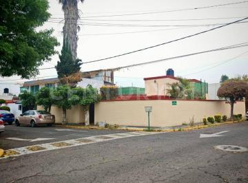 Casa · 240m² · 3 Recámaras · 3 Estacionamientos · Casa en Renta en La Col. Electra, Tlalnepantla, Edo. de Méx.