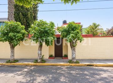 Casa · 240m² · 3 Recámaras · 3 Estacionamientos · Casa en Renta en La Col. Electra, Tlalnepantla, Edo. de Méx.