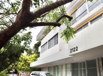 Departamento de 3 habitaciones, Guadalajara · Departamento en Planta Baja (201 M&sup2;) – Col. Americana, Guadalupe Zuno | 3 Recámaras
