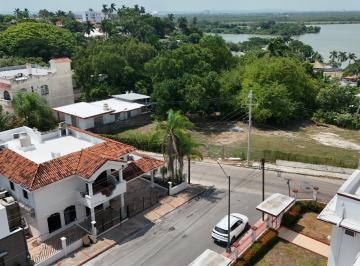 Casa · 315m² · Casa en Venta en Colonia Las Flores en Lomas de Chairel