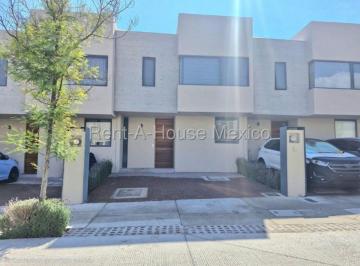 Casa en condominio de 3 habitaciones, El Marqués · Casa en Renta en Acento, Zizana