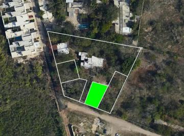1 · Terreno con Excelente Ubicacion en Venta en Santa Rita Cholul, Mérida, Yucatán