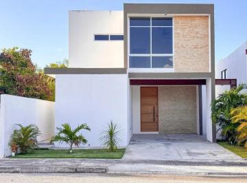 1 · Casa en Venta en Privada con Amenidades Zona Conkal