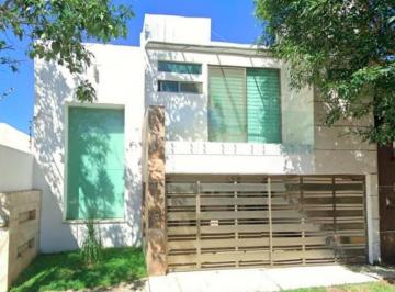 Casa de 4 habitaciones, Xalapa · Av Rocallosas 32, Residential Las Cumbres, Real del Bosque Xalapa Veracruz - No Se Aceptan Creditos