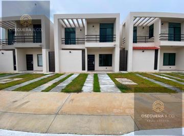 Casa · 85m² · 2 Recámaras · 2 Estacionamientos · Casa en Renta Ciudadela Residencial Av 135 Cancun Zona Sur