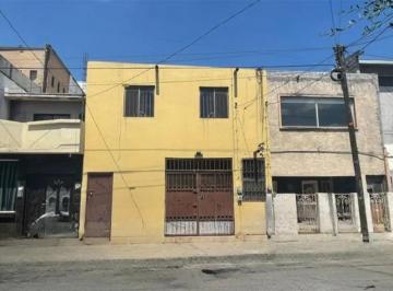 1 · Casa en Venta en Zona Centro Para Remodelar