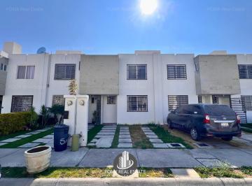 Casa · 90m² · 3 Recámaras · 1 Estacionamiento · Casa en Renta en Cordillera Residencial