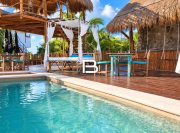 Edificio · 375m² · 4 Recámaras · Hotel en Hacienda El Cuyo