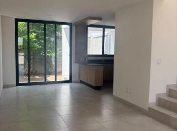 Casa de 3 habitaciones, Irapuato · Casa en Renta Residencial Quinta Maria, Irapuato Gto.