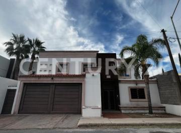 Casa · 304m² · Casa en Renta Lomas del Charco, Chihuahua, Chih