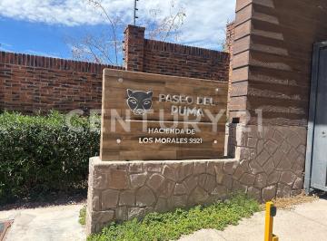 Casa · 492m² · 3 Recámaras · 3 Estacionamientos · Casa en Venta en Obra Gris, Altozano, Chihuahua, Chih.