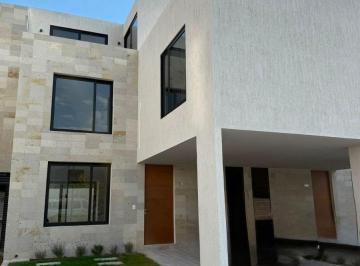 Casa de 3 habitaciones, Querétaro · Casa en Renta Detrás de Antea Juriquilla - 3 Recámaras con Vestidor y 3 Estacionamientos