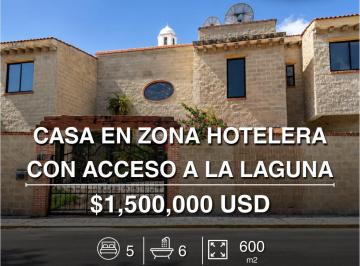 Casa · 600m² · 5 Recámaras · 5 Estacionamientos · Casa en Venta en Zona Hotelera con Acceso Directo a Laguna Nichupté
