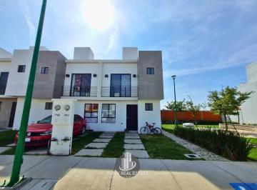 Casa · 77m² · 2 Recámaras · 1 Estacionamiento · Casa en Renta en Marbella Residencial II