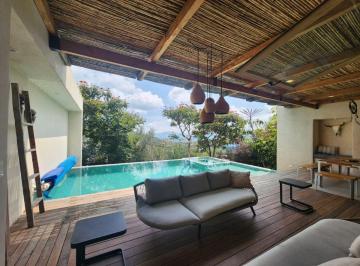 Casa de 3 habitaciones, Ixtapan de la Sal · Casa La Cumbre Dos Niveles, con Acabados en Chukum, con Alberca, Jacuzzi, Chapoteadero y Jardín.