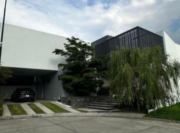 Casa de 3 habitaciones, Zapopan · Casa en Venta Mitica Residencial