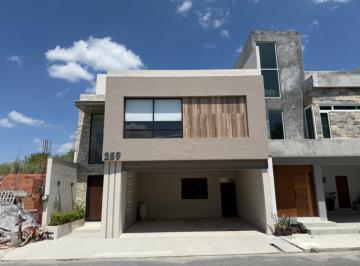 1 · Casa en Venta Las Esmeraldas Zona Carretera Nacional Monterrey
