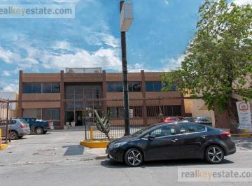Casa en condominio · 1242m² · 12 Estacionamientos · Edificio en Venta en Centro de Monterrey, N. L.
