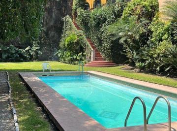 Casa de 15 habitaciones, Cuernavaca · Casa en Renta de 2800 m² con 15 Recámaras en Renta en Miraval, Sobre Av Principal