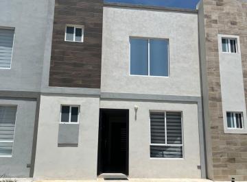 Casa · 94m² · 3 Recámaras · 2 Estacionamientos · Casa en Renta Puerta Lisboa León