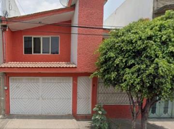 Casa de 5 habitaciones, Nezahualcóyotl · Venta de Casa en Col Metropolitana Nezahualcoyotl Estado de Mexico
