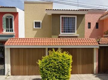 Casa de 4 habitaciones, Guadalajara · ¡Venta de Casa, en Recuperacion Bancaria!
