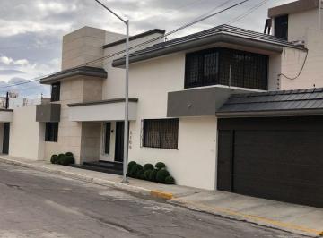 Casa de 3 habitaciones, Puebla · Casa en Esquina en Venta en Estrellas del Sur