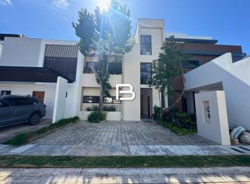 Casa · 222m² · 3 Recámaras · 2 Estacionamientos · Casa en Residencial Río