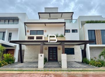 Casa · 290m² · 4 Recámaras · 2 Estacionamientos · Casa en Residencial Río