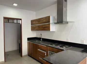 Casa de 3 habitaciones, Zapopan · Casa en Renta en Solares