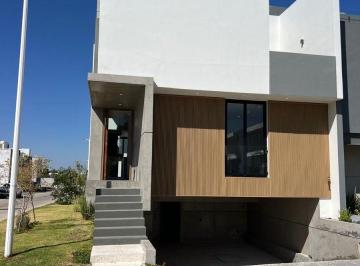 aa68ab547e925f7cbaba4be61727a57cb2a3492ce4ecbb081c821b8aa2bb70a4 · Casa en Venta 3 Recámaras $9,300,000 en Valle Imperial Zapopan Jalisco