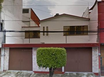 Casa en Venta de 4 habitaciones Del Carmen · Venta de Casa en C. Paris, del Carmen, Coyoacan, Cdmx.