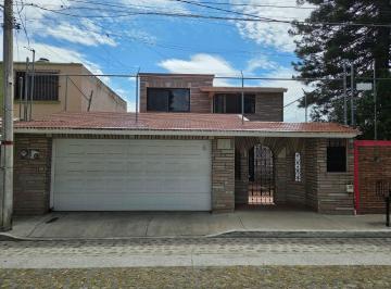 Casa de 4 habitaciones, Querétaro · Casa en Venta