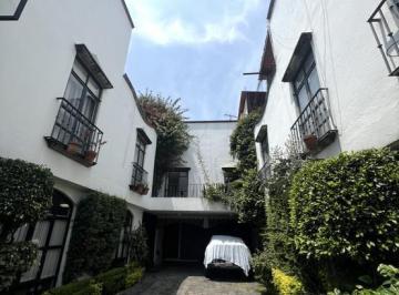 Casa en condominio · 180m² · 3 Recámaras · 1 Estacionamiento · Casa en Condominio en Renta en El Corazón de Coyoacan!