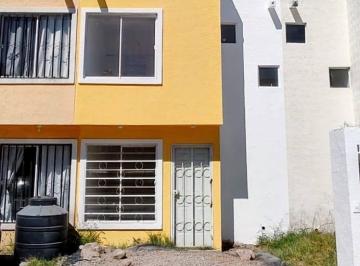 Casa en condominio de 2 habitaciones, Apaseo el Grande · Venta de Casa en Privada Montevideo