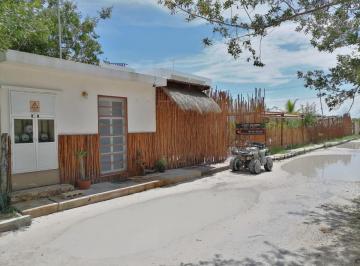 Inmueble productivo urbano de 10 habitaciones, Lázaro Cárdenas · Propiedad en Venta de 10 Habitaciones en Isla Hlbox