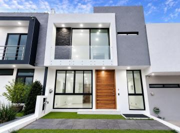 019a809a34f0cb332ecbbf06235df0164dfc32fda01b32348daca735d4078350 · Casa en Venta en Casa Fuerte