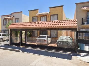 Casa de 4 habitaciones, Juárez · Venta de Casa en Col Fuentes del Seminario, Municipio Juarez Chihuahua