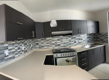 Casa en Venta de 3 habitaciones Fraccionamiento Fresnos Oriente · Casa en Fresnos Tres Marías 3 Rec Jardín 2 Baños y Medio Cochera Para 2 Autos Seguridad Alta Plusval