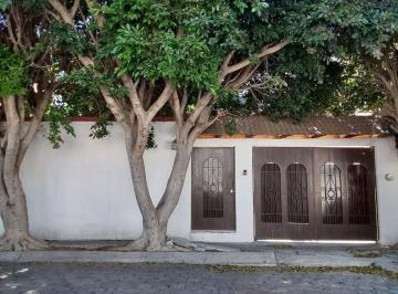 9cf772bf03318e6276b66224aaed2dfa7c79bae6076a663abb788abd691cc49b · Casa Para Remodelar en Venta, Colinas del Cimatario.