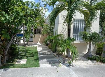Casa de 2 habitaciones, Solidaridad · Casa en Venta Amueblada de un Nivel, en Playa del Carmen
