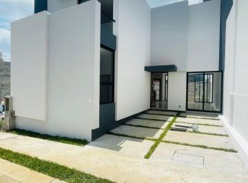 Casa de 3 habitaciones, Fortín · Casa de 120 m² con 3 Recámaras en Venta en Fortín de Las Flores Centro